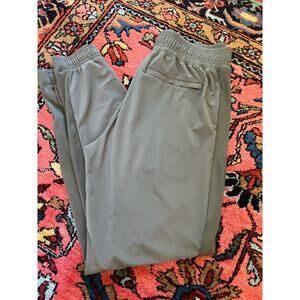 Athleta Brooklyn Jogger Pant Legging Women's Size 6 S Yoga Hiking Army Green